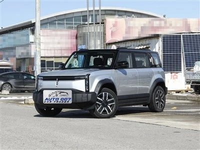 ICAR 03 Samochód elektryczny